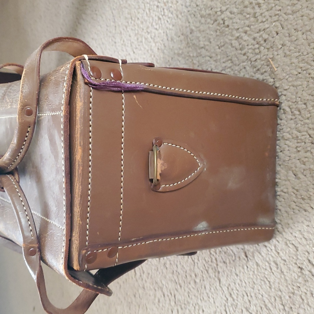 Vintage 1960s Camera Kit w/ Leather Case – Flashcube + Accessories - Picture 11 of 13